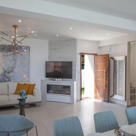 Eleganter Urlaub Artizan Ar5 By Interhome * Protarász